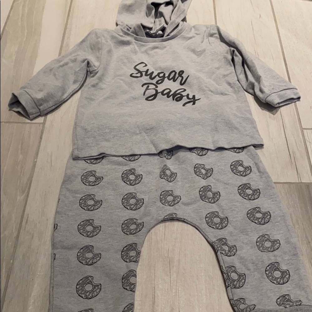 Sugar Baby/Donut harem-style sweatsuit 3T